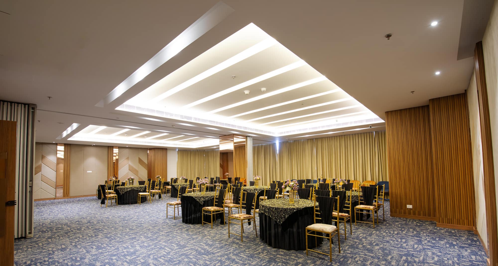 - Banquets and Conferences