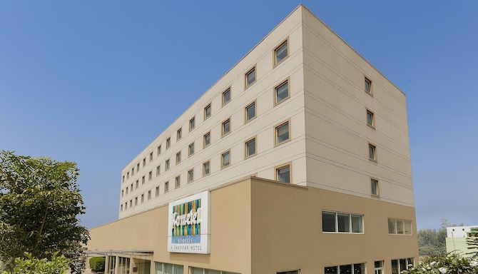 Hometel Roorkee - Facade