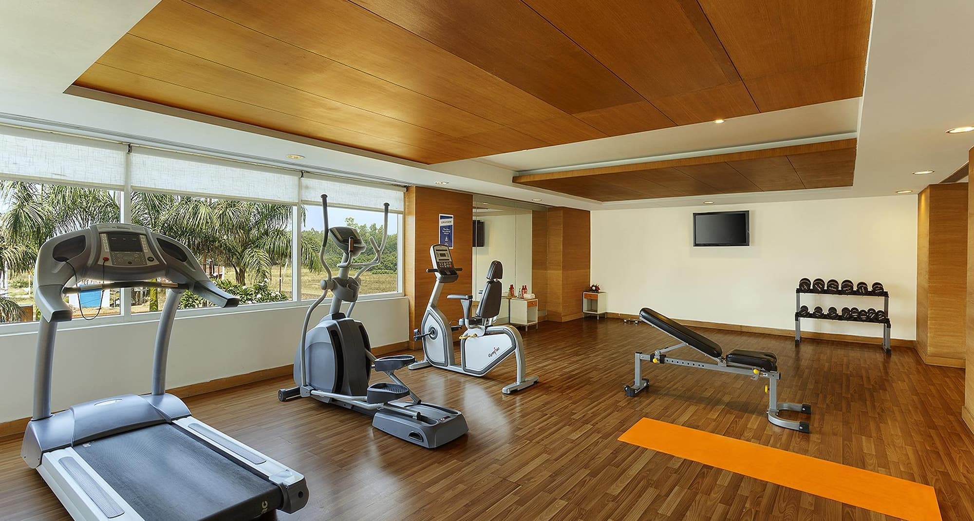 Hometel Roorkee - Fitness Centre