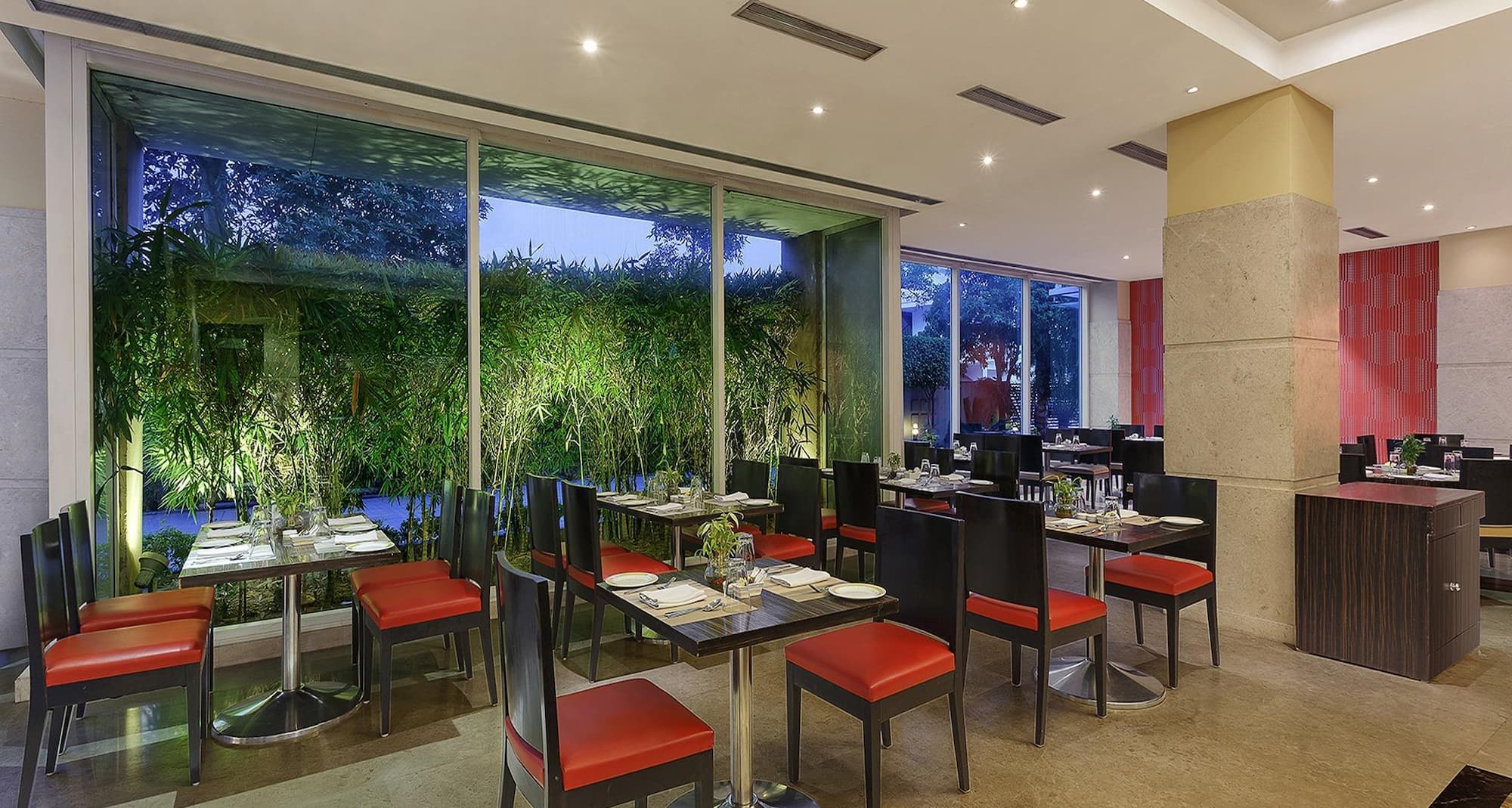 Hometel Roorkee - Flavours Resturant