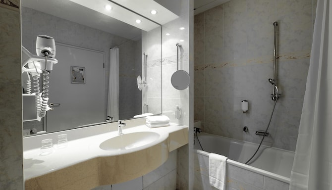 HOTEL AM SCHLOSS KOPENICK BERLIN BY GOLDEN TULIP - BE