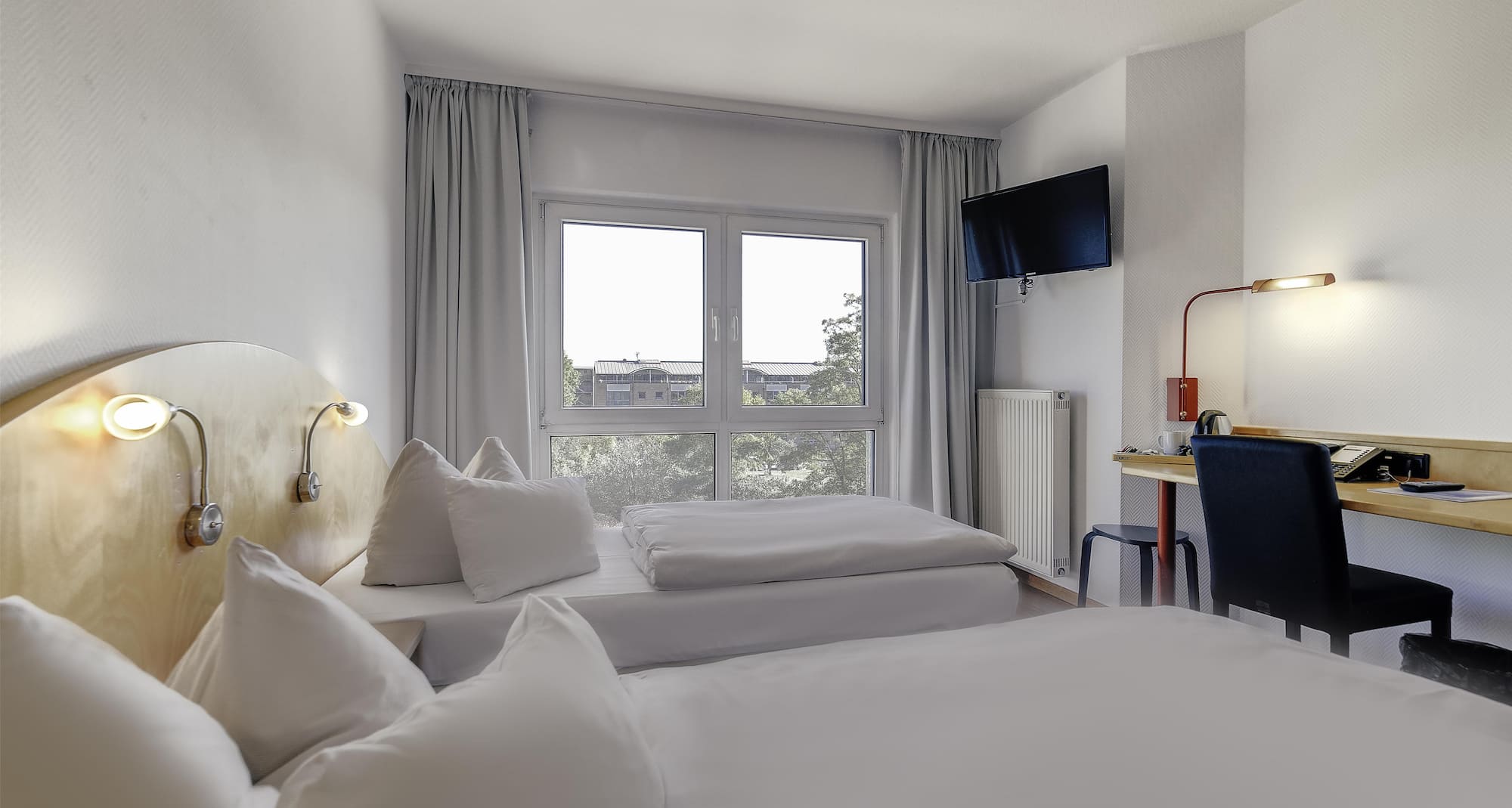 HOTEL AMBIENTE LANGENHAGEN HANNOVER BY TULIP INN - HAN
