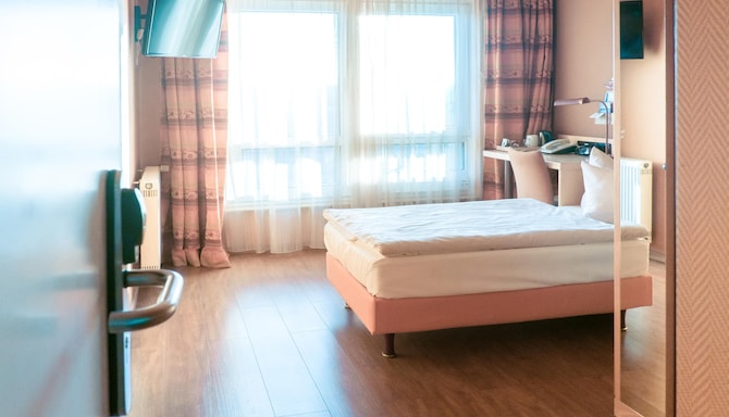 HOTEL AMBIENTE LANGENHAGEN HANNOVER BY TULIP INN - Hotel Ambiente Langenhagen Hannover by Tulip Inn - DBL