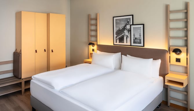 HOTEL BLEIBTREU BERLIN BY GOLDEN TULIP - bleibtr b 408