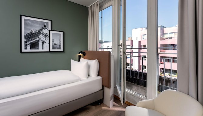 HOTEL BLEIBTREU BERLIN BY GOLDEN TULIP - bleibtr a 508