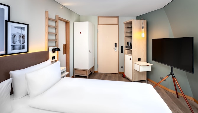 HOTEL BLEIBTREU BERLIN BY GOLDEN TULIP - bleibtr a 503