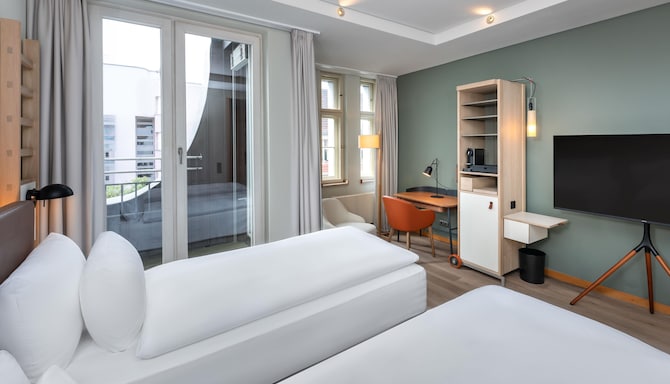 HOTEL BLEIBTREU BERLIN BY GOLDEN TULIP - bleibtr a 511