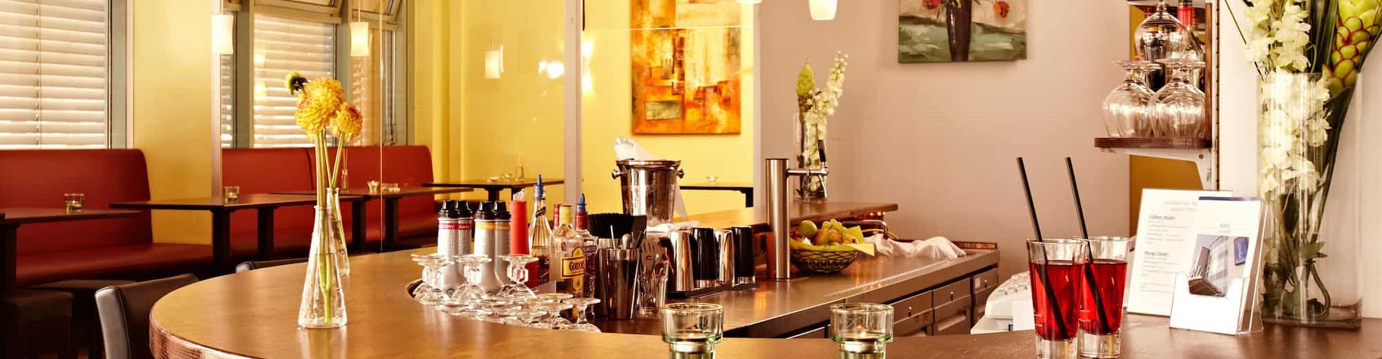 HOTEL KIEL BY GOLDEN TULIP - Hotel Kiel by Golden Tulip- Bar, cop