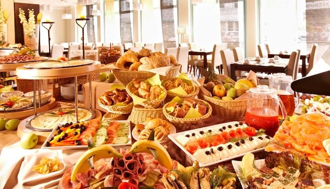 HOTEL KIEL BY GOLDEN TULIP - Hotel Kiel by Golden Tulip- Breakfas