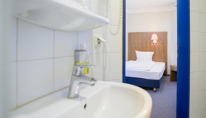 HOTEL KONIGSTEIN KIEL BY TULIP INN - Hotel Königstein Kiel by Tulip Inn-
