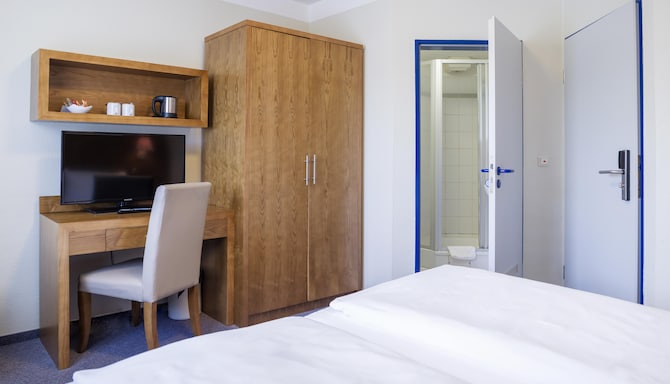 HOTEL KONIGSTEIN KIEL BY TULIP INN - Hotel Königstein Kiel by Tulip Inn-
