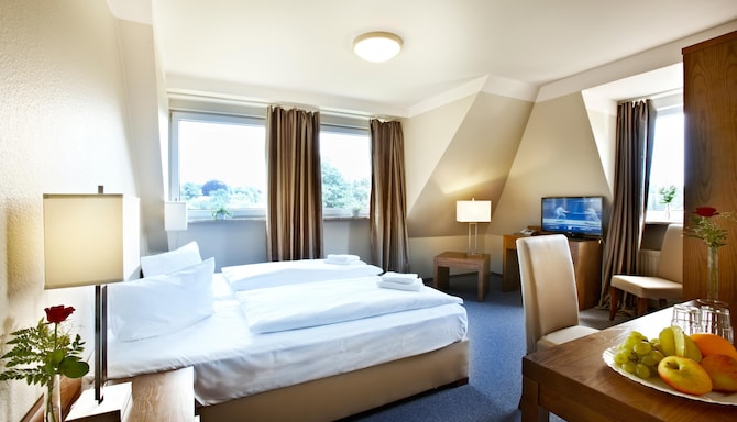 HOTEL KONIGSTEIN KIEL BY TULIP INN - Hotel Königstein Kiel by Tulip Inn- dbl