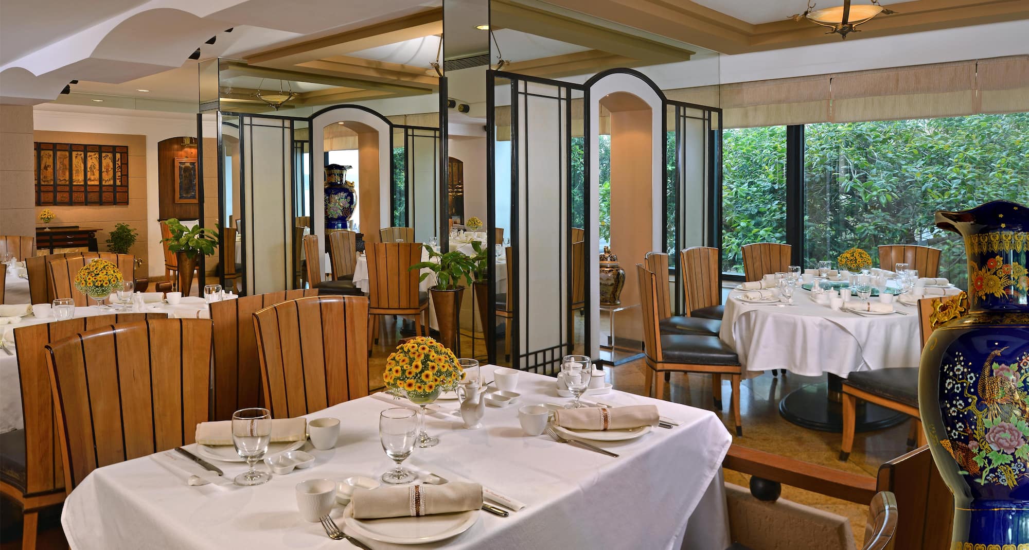 Hotel Marine Plaza Mumbai - Restaurant