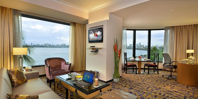 Hotel Marine Plaza Mumbai - Special Suite