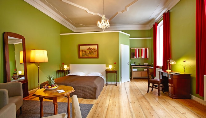 HOTEL PELLI HOF RENDSBURG by TULIP INN - Hotel Pelli Hof Rendsburg by Tulip Inn- suite