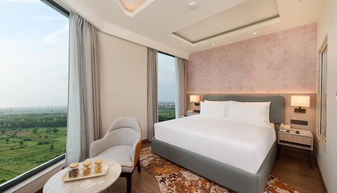 KPG Sarovar Portico Rajnagar Extension Ghaziabad - ROOM - Jr Suite