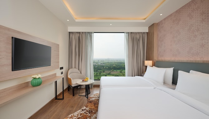 KPG Sarovar Portico Rajnagar Extension Ghaziabad - ROOM-dlx twin