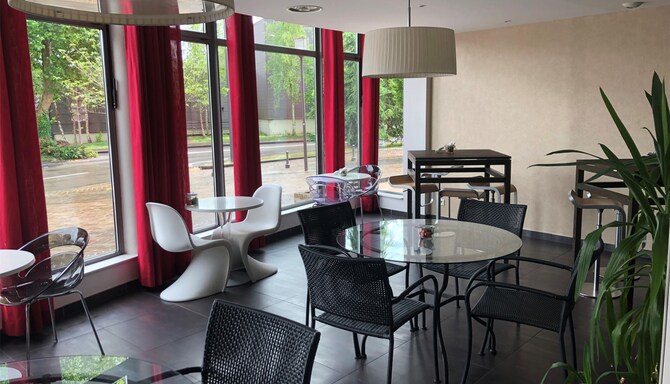 Kyriad CHARLEVILLE MEZIERES - Breakfast Area