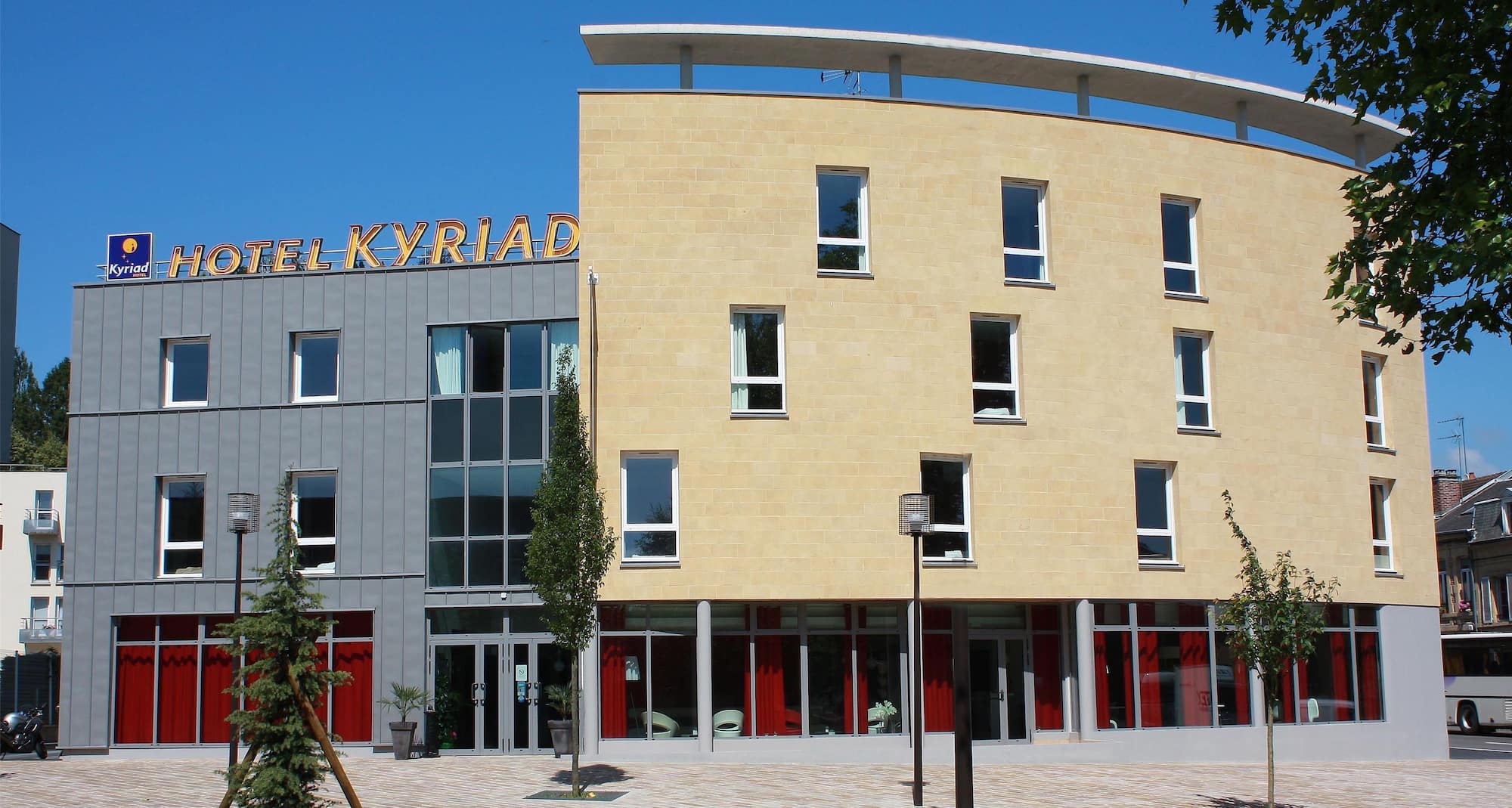 Kyriad CHARLEVILLE MEZIERES - Exterior view