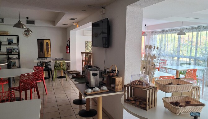 Kyriad DIRECT ARLES - PDJ