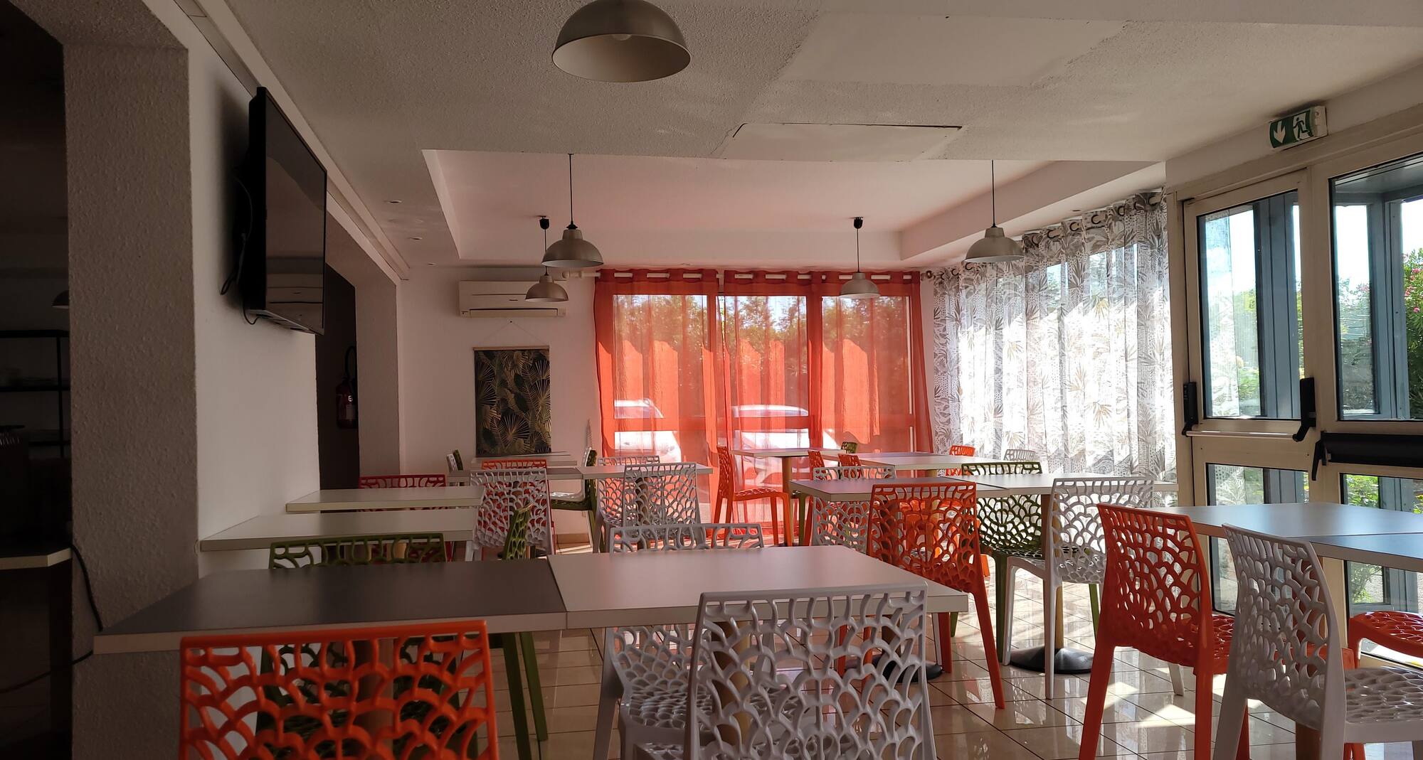 Kyriad DIRECT ARLES - restaurant