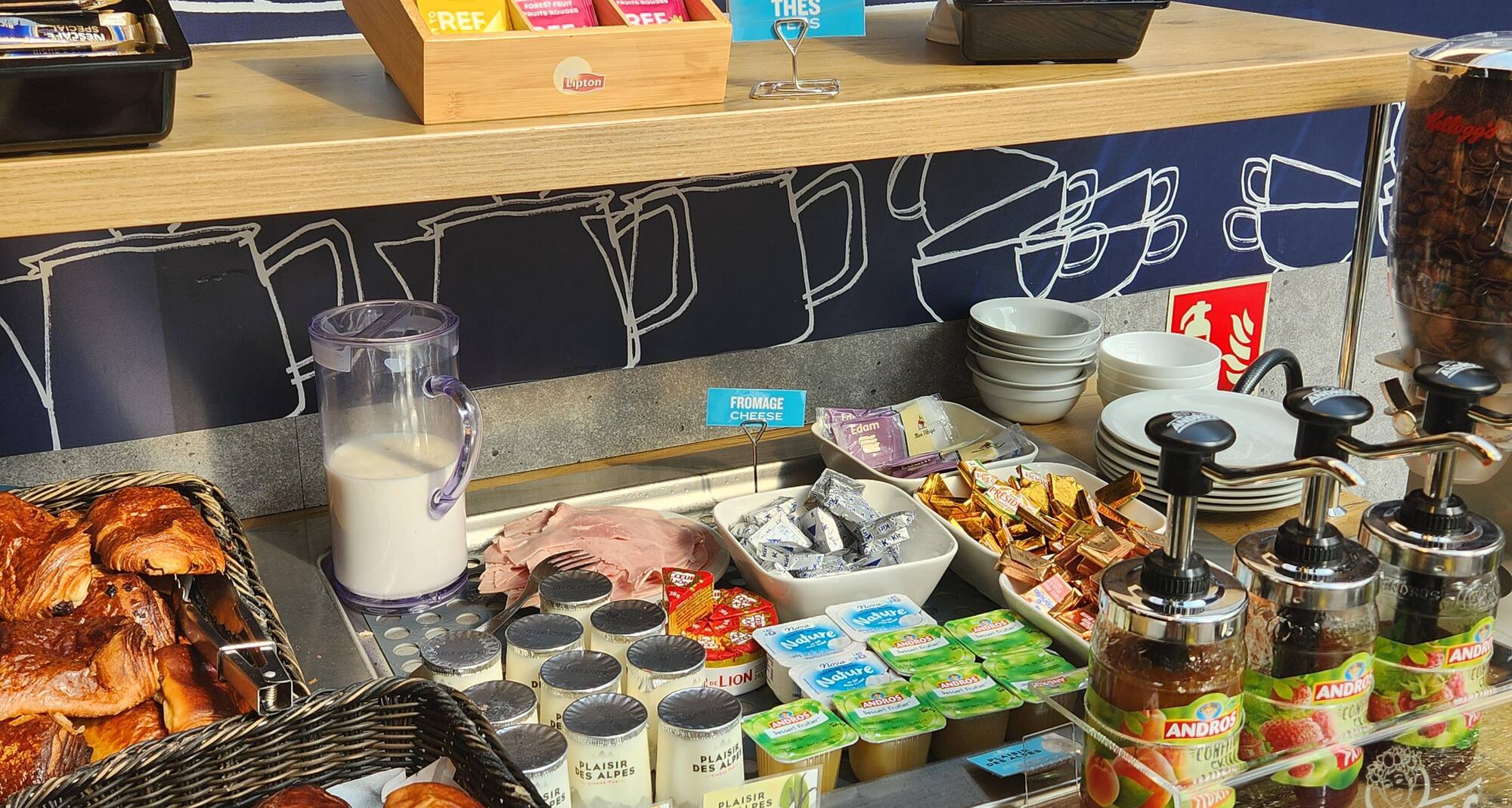 KYRIAD DIRECT LYON NORD – Dardilly - Breakfast Area