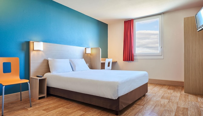 Kyriad Direct MONT DE MARSAN - KyrDir MMARSAN DOUBLE PMR