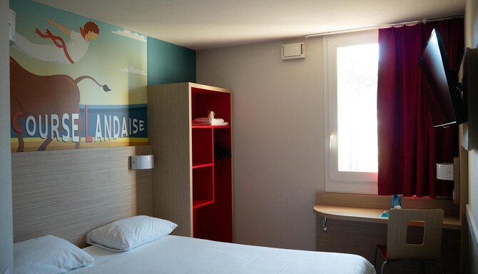 Kyriad Direct MONT DE MARSAN - St Avit - Guest room