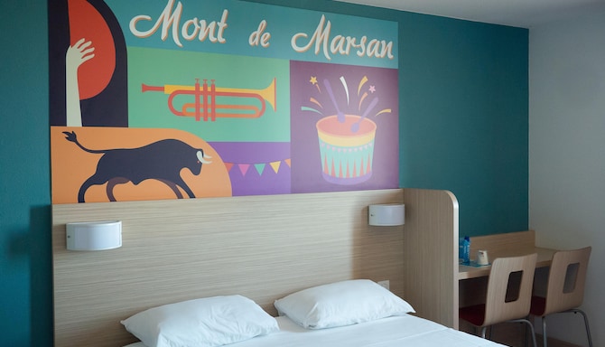 Kyriad Direct MONT DE MARSAN - St Avit - P