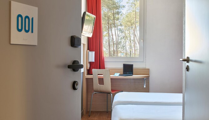 Kyriad Direct MONT DE MARSAN - KyrDir MMARSAN TWIN