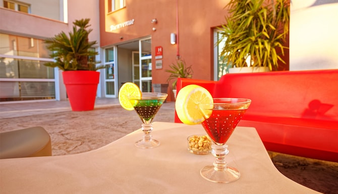 Kyriad PERPIGNAN SUD - Terrasse
