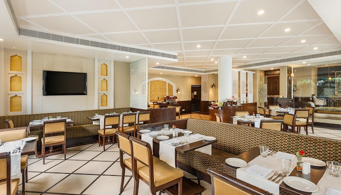 La Place Sarovar Portico Lucknow - Flavours