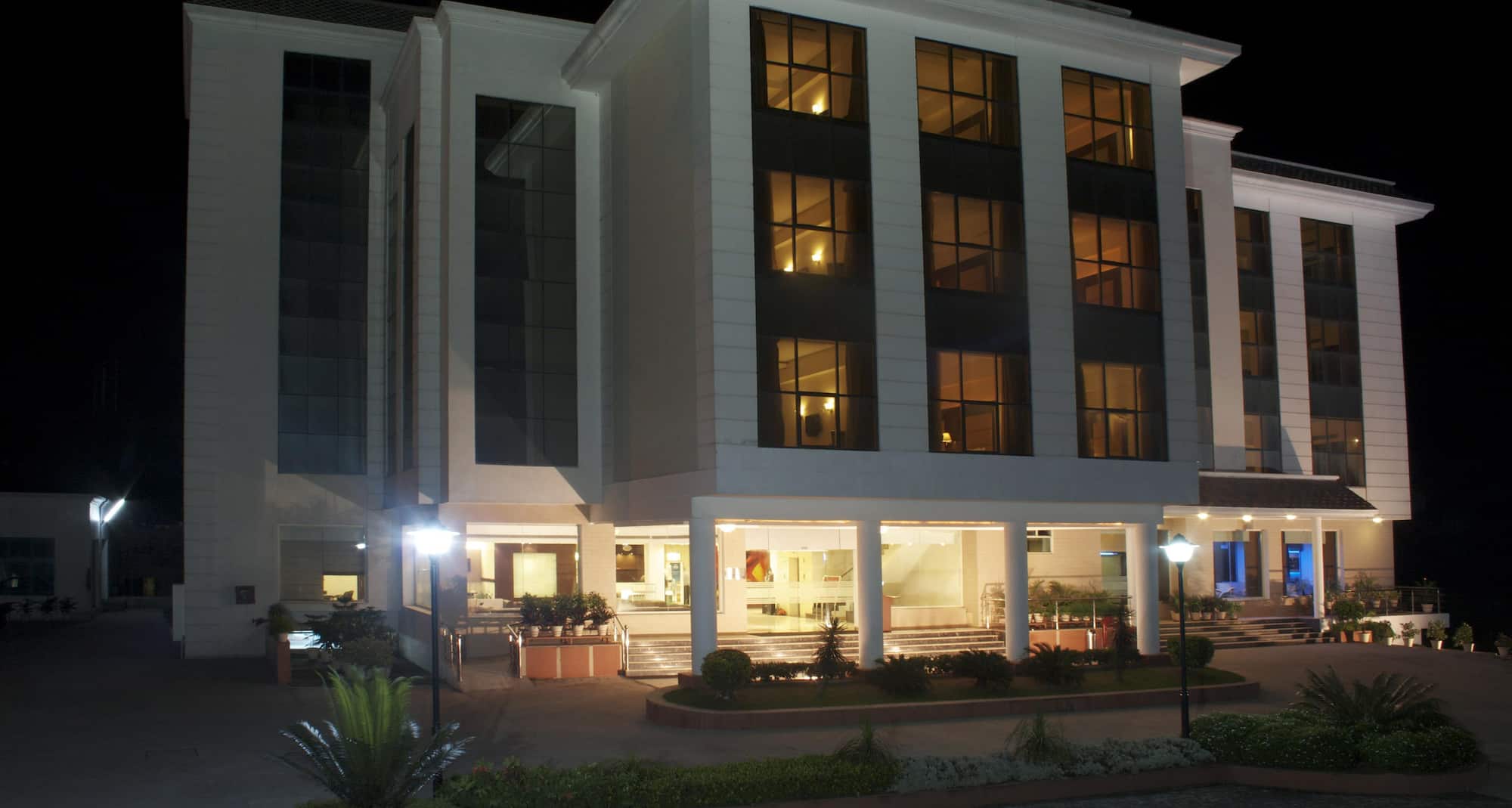 Legend Sarovar Portico Baddi - Building