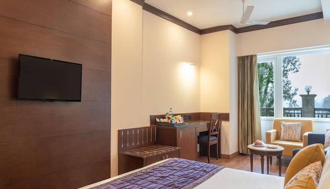 Madhuban Sarovar Portico Mussoorie - Valley View