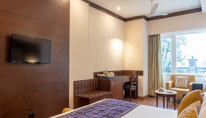 Madhuban Sarovar Portico Mussoorie - Valley View