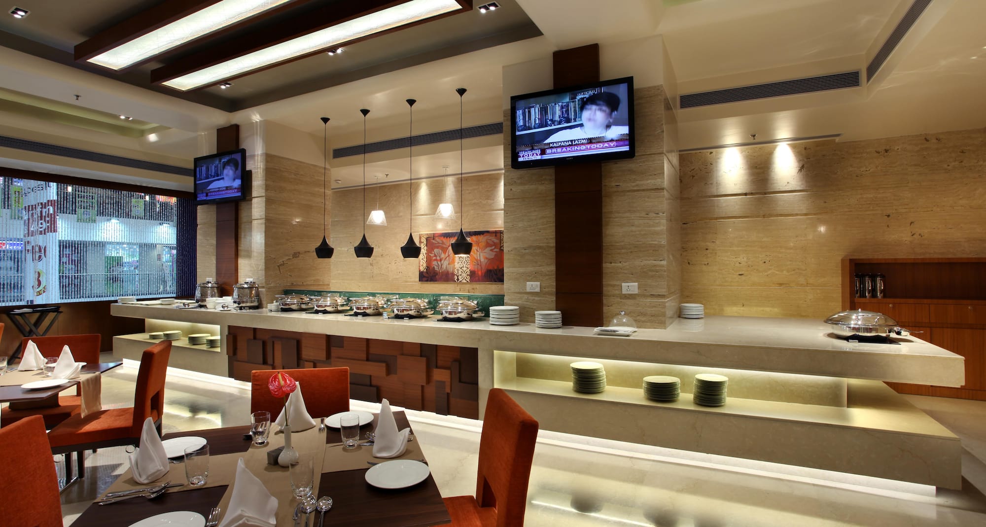 Mahagun Sarovar Portico Suites Ghaziabad - Restaurant
