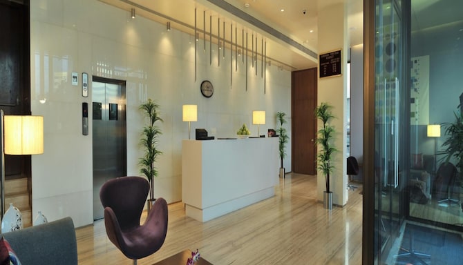 Marasa Sarovar Portico Rajkot - Vue du lobby
