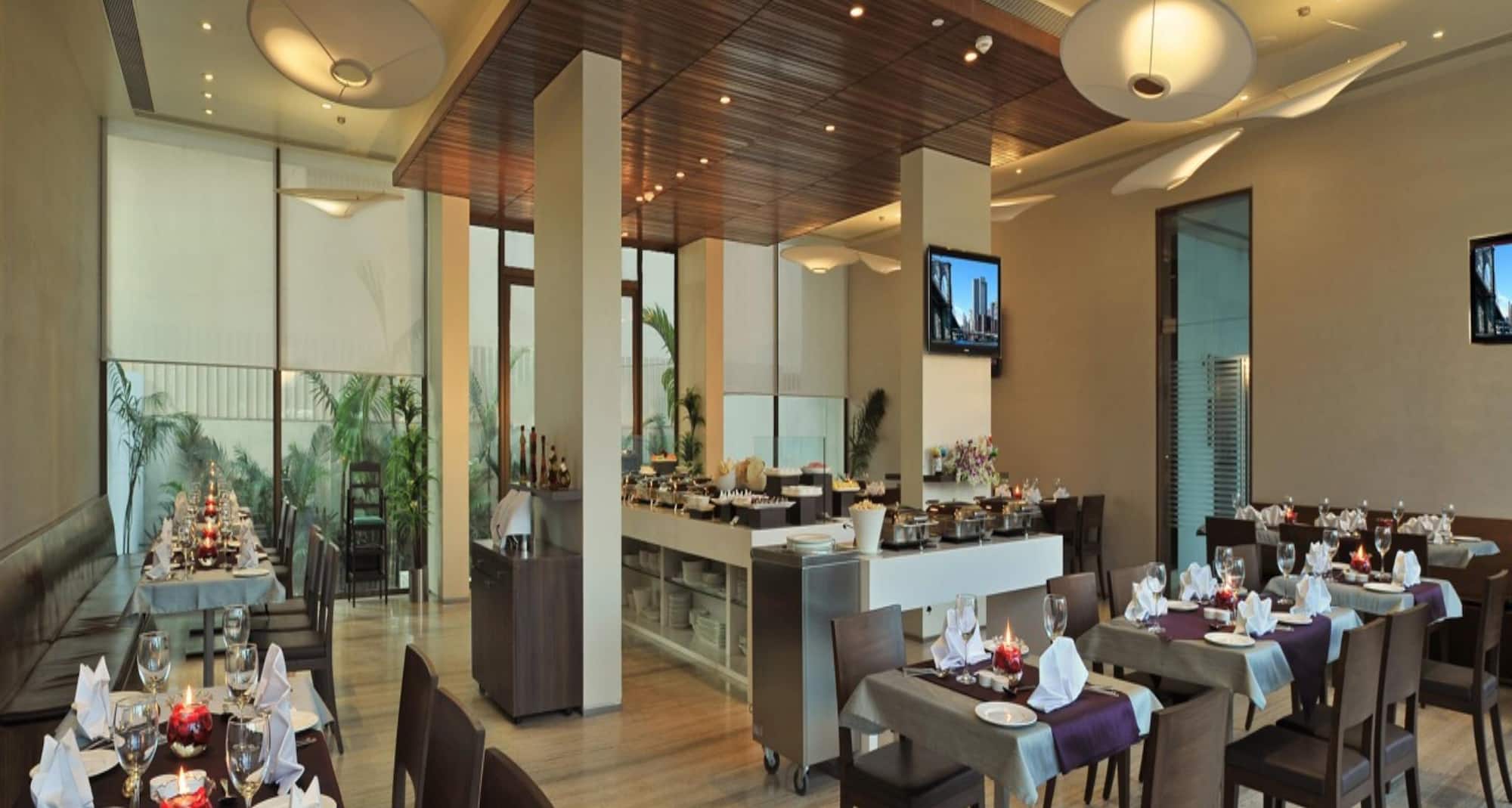 Marasa Sarovar Portico Rajkot - Mehek Restuarant