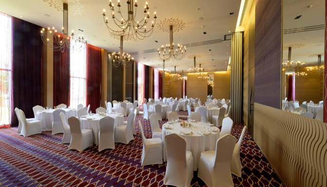 Marasa Sarovar Premiere Tirupati - Banquette