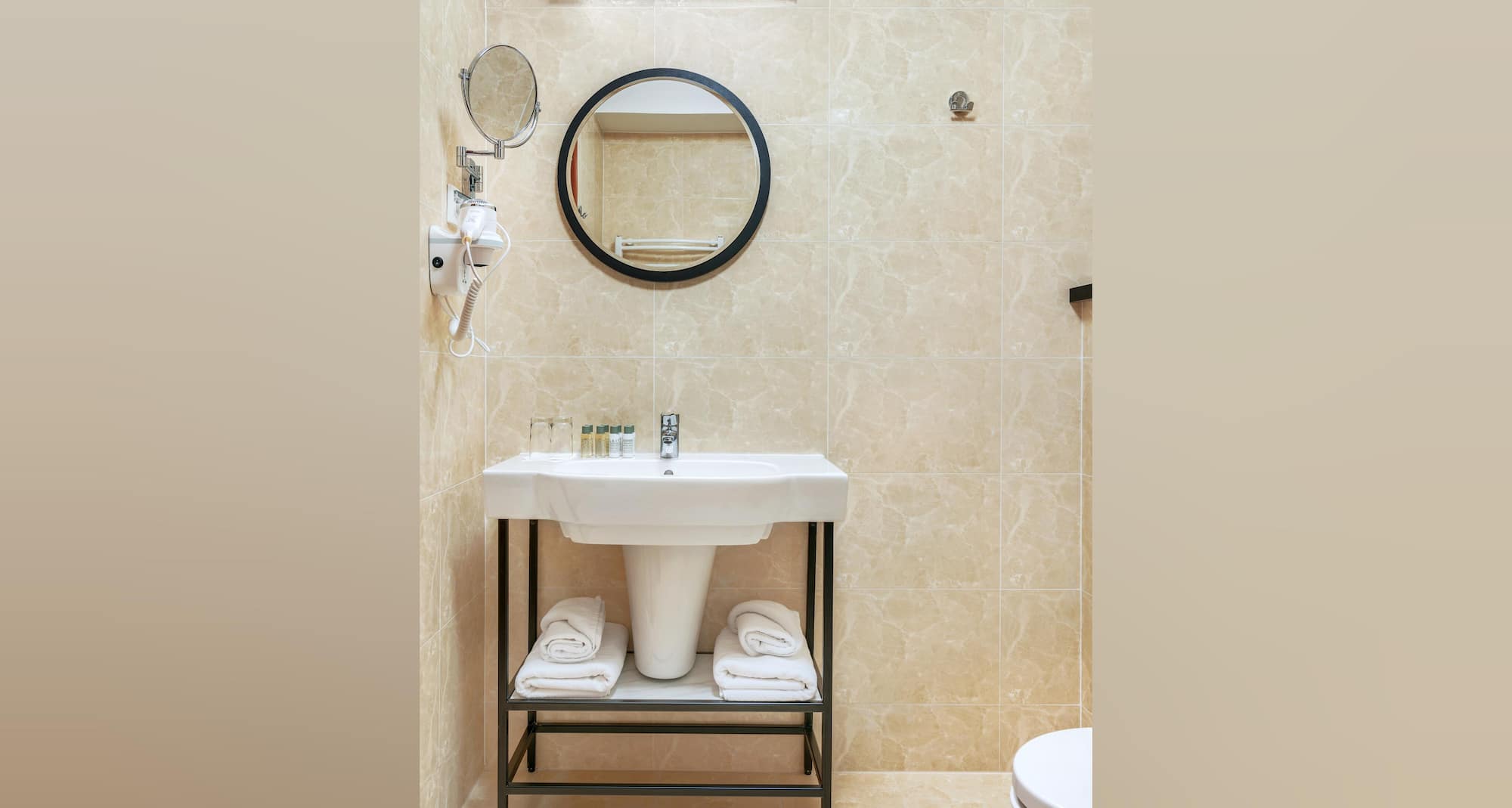 METROPOLO KRAKOW BY GOLDEN TULIP - Bathroom