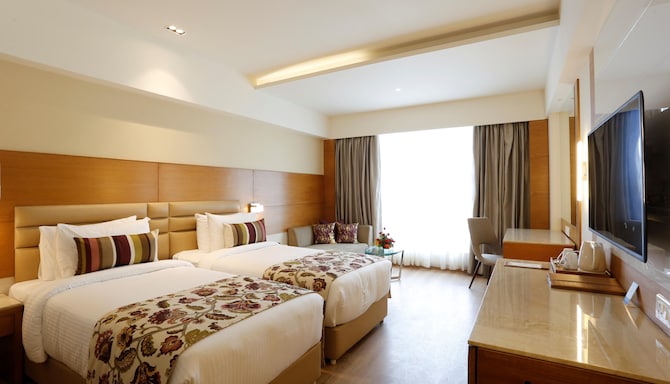 Nataraj Sarovar Portico Jhansi - Guest Room