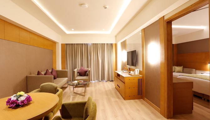 Nataraj Sarovar Portico Jhansi - Guest Room