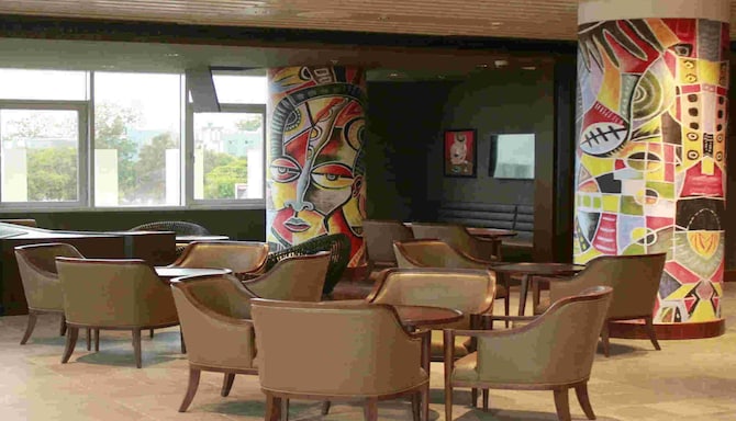 Neelkanth Sarovar Premiere - Bar