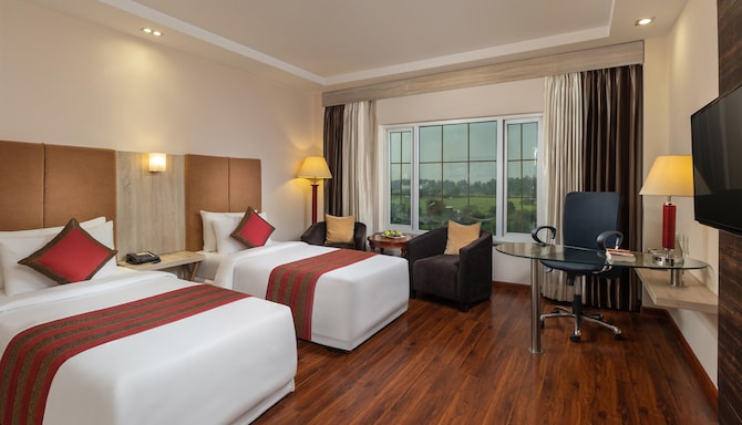 Nidhivan Sarovar Portico Vrindavan - Twin Room