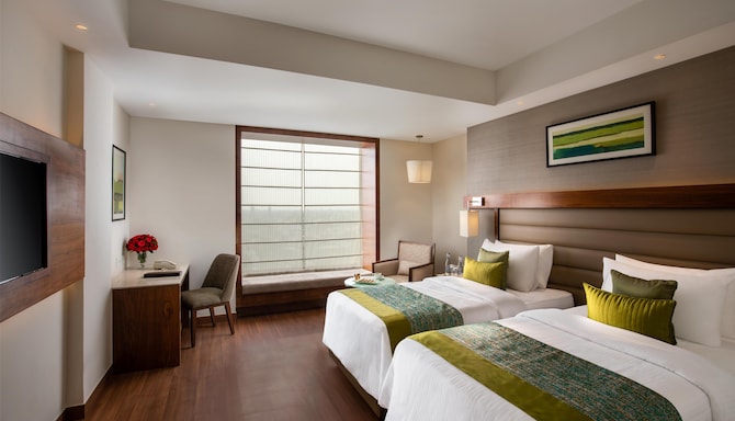 Nirvana Sarovar Portico Gorakhpur - Guest Room