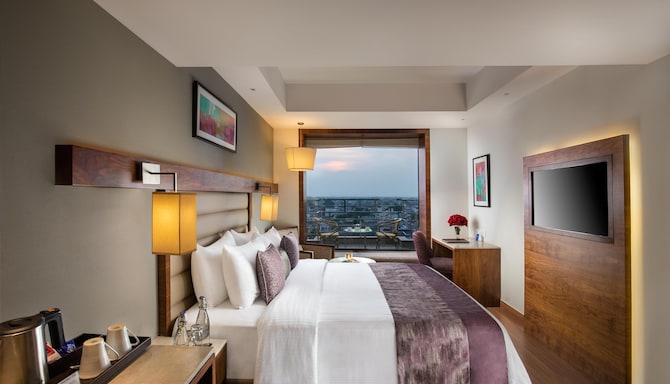 Nirvana Sarovar Portico Gorakhpur - Guest Room