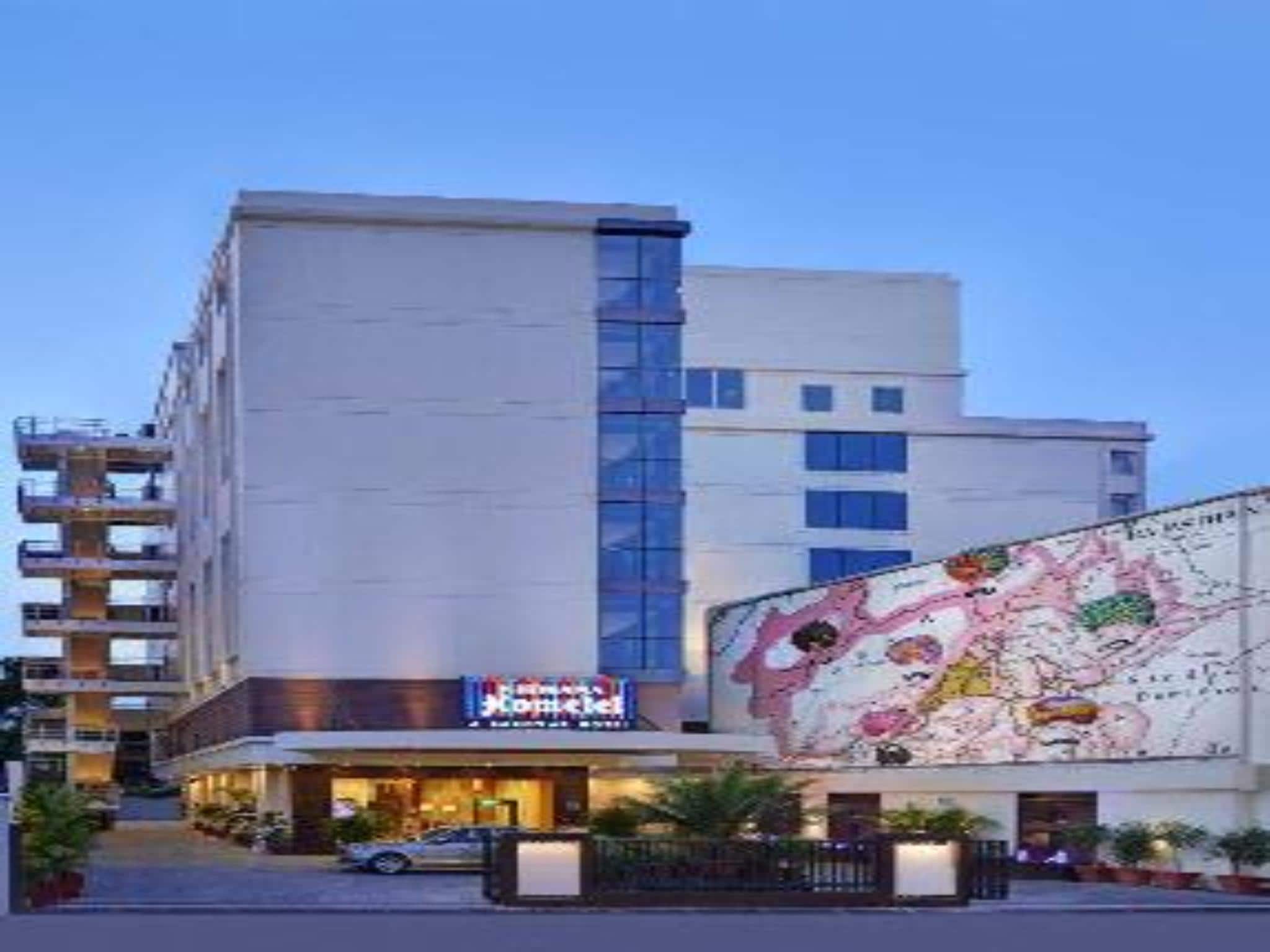 Nirwana Hometel Jaipur - Front Fasade