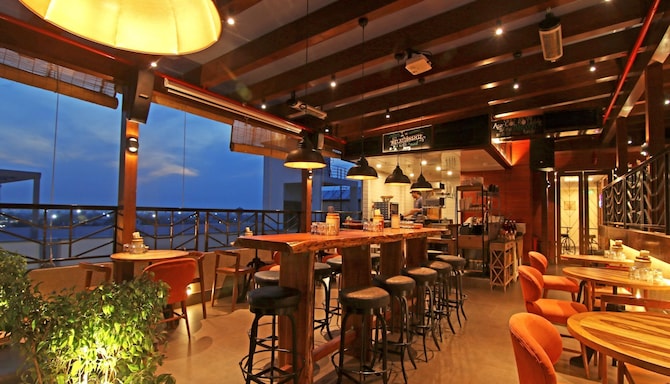 Nirwana Hometel Jaipur - Outdoor Restaurant