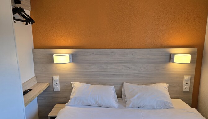 PREMIERE CLASSE ARRAS TILLOY LES MOFFLAINES - Quarto / Alojamentos