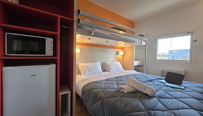 PREMIERE CLASSE ARRAS TILLOY LES MOFFLAINES - Quarto / Alojamentos
